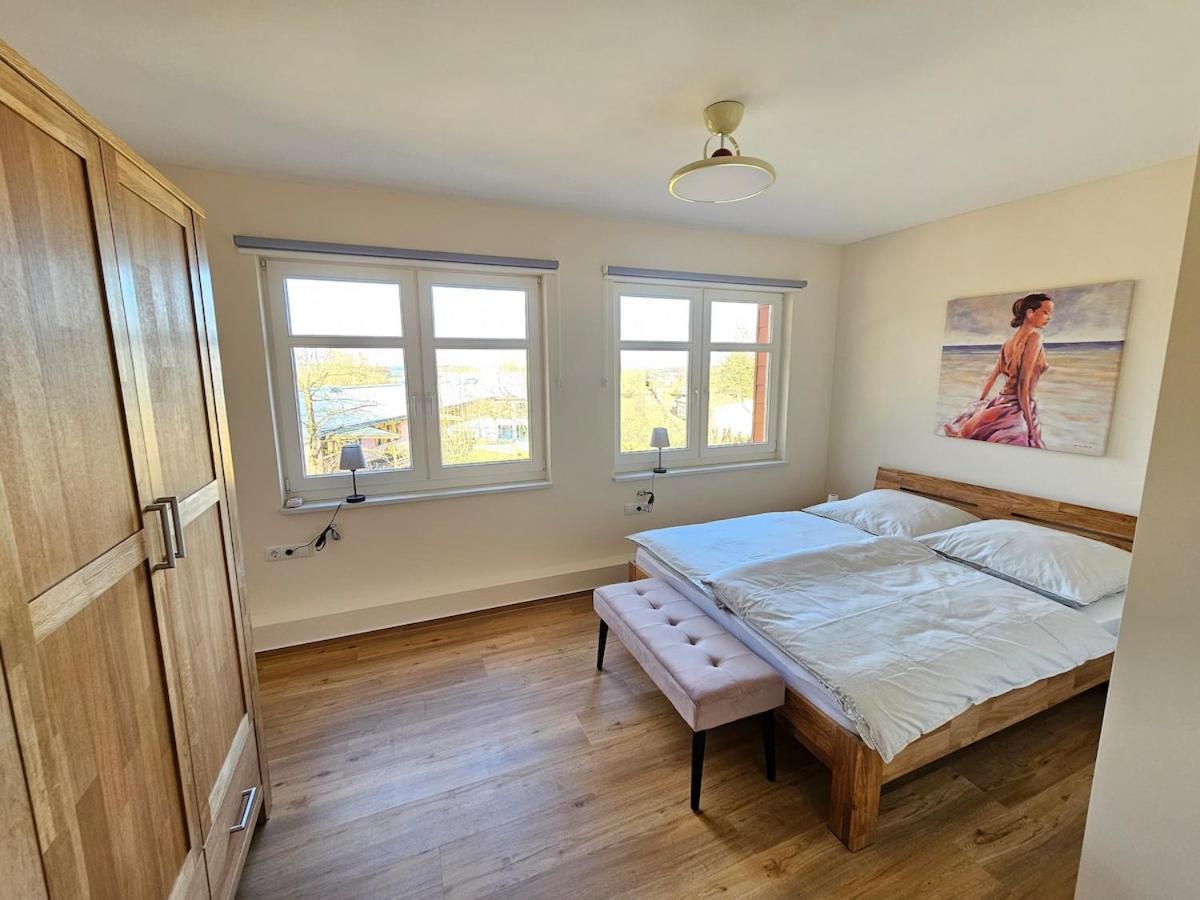 Ferienwohnung Glueck Am See Στέρνμπεργκ Εξωτερικό φωτογραφία